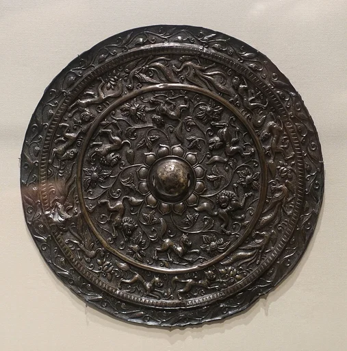 唐 鳥獸紋銀鏡背|Mirror Back with Birds and Animals in Repoussé
