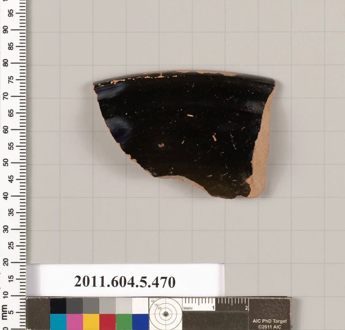 Terracotta rim fragment of a kylix (drinking cup) — Unknown