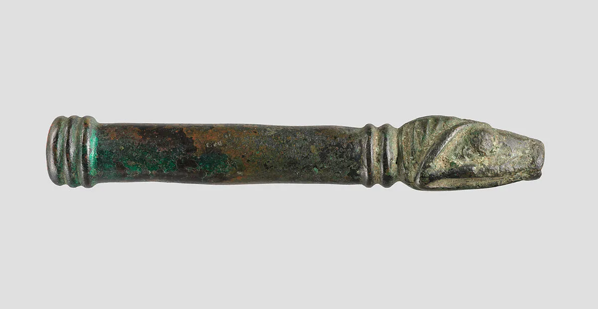 Zoomorphic tube — Unknown