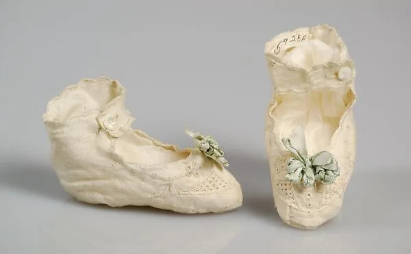 Bootees — Unknown