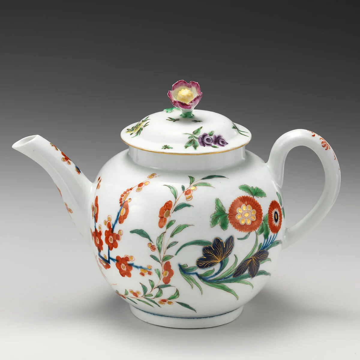 Teapot (part of a service) — Worcester factory