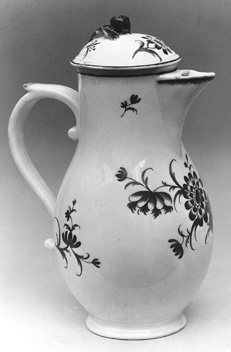 Coffeepot — Baden-Baden Pottery and Porcelain Manufactory