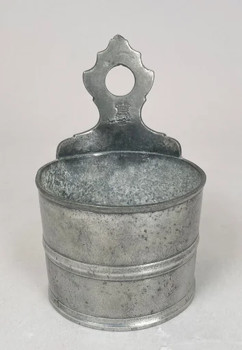Salt box