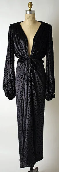 Evening dress — Yves Saint Laurent|Yves Saint Laurent