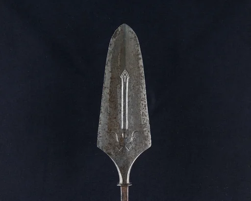 Arrowhead (<i>Yanone</i>)