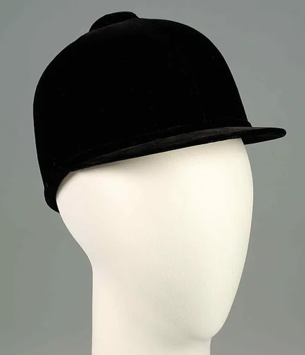 Riding helmet