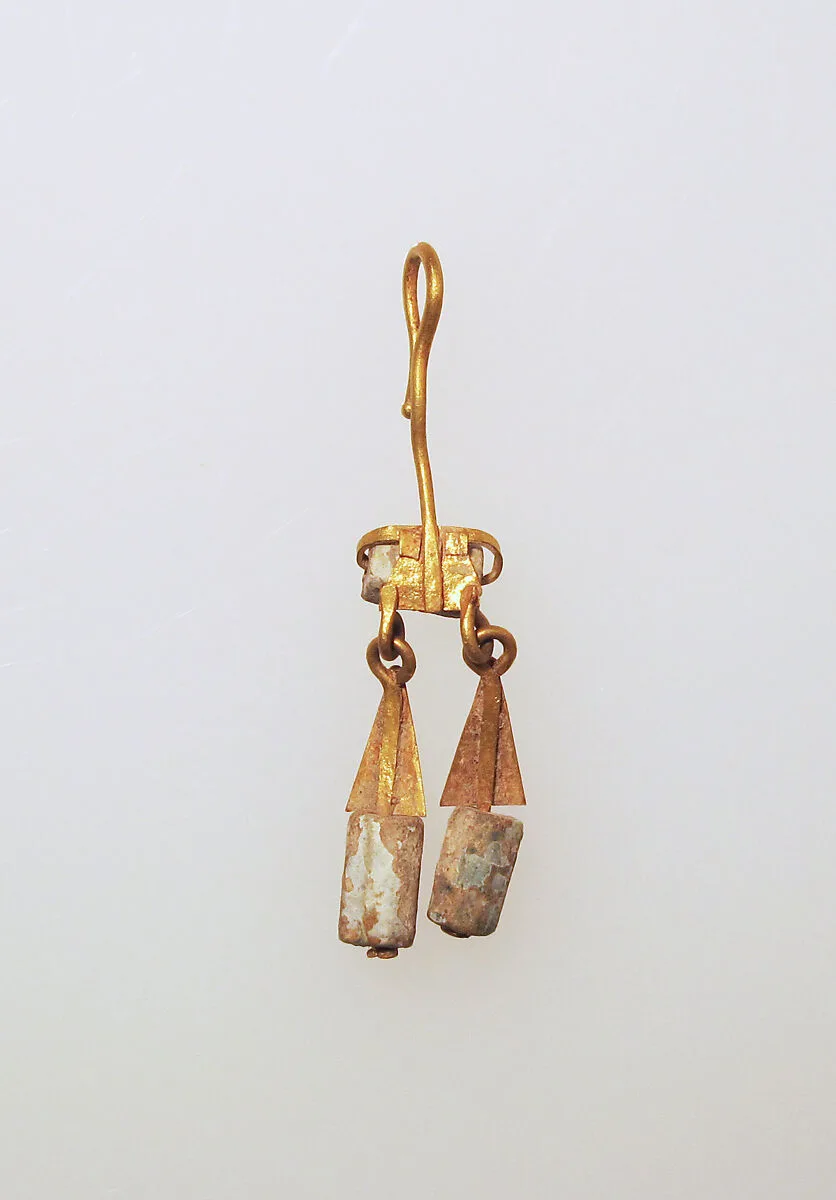 Earring-hook type, with pendants — Unknown