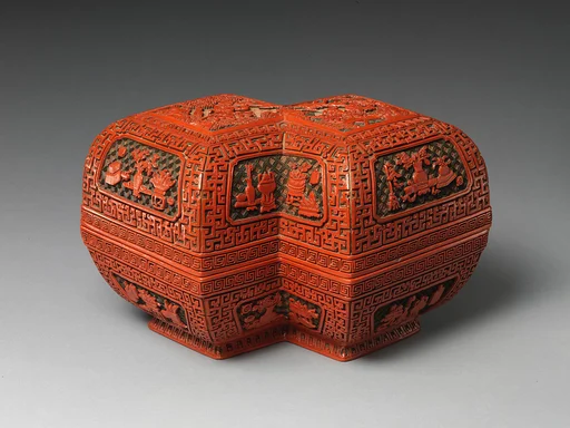 清 剔紅胡人獻寶圖盒|Lozenge box with scene of treasure tributary