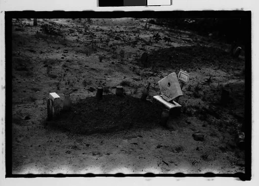 [Grave, Alabama]