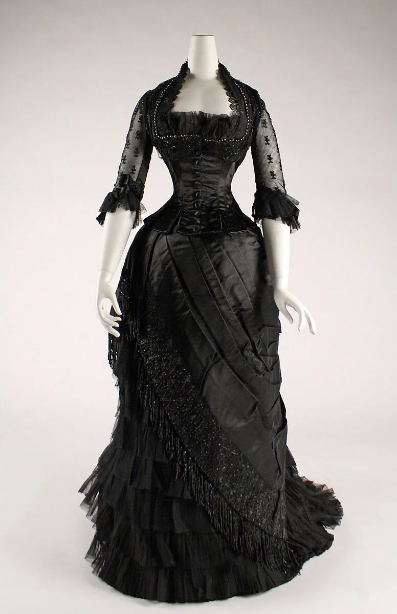 Evening dress — Unknown