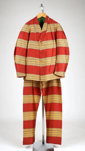 Lounge suit