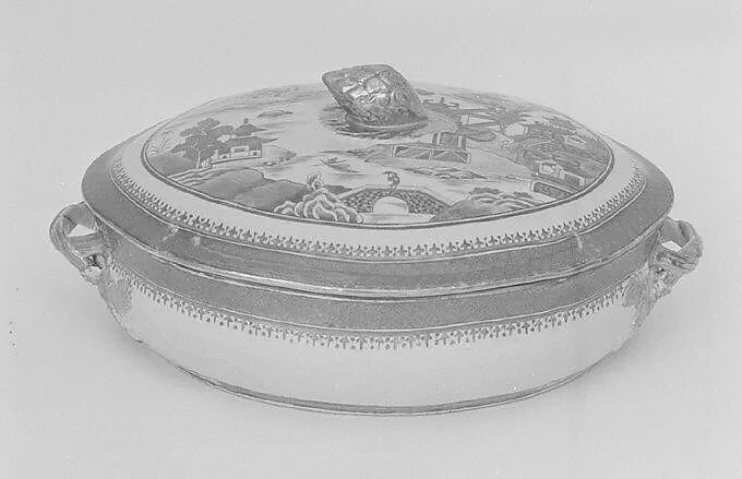 Vegetable dish with cover — Unknown