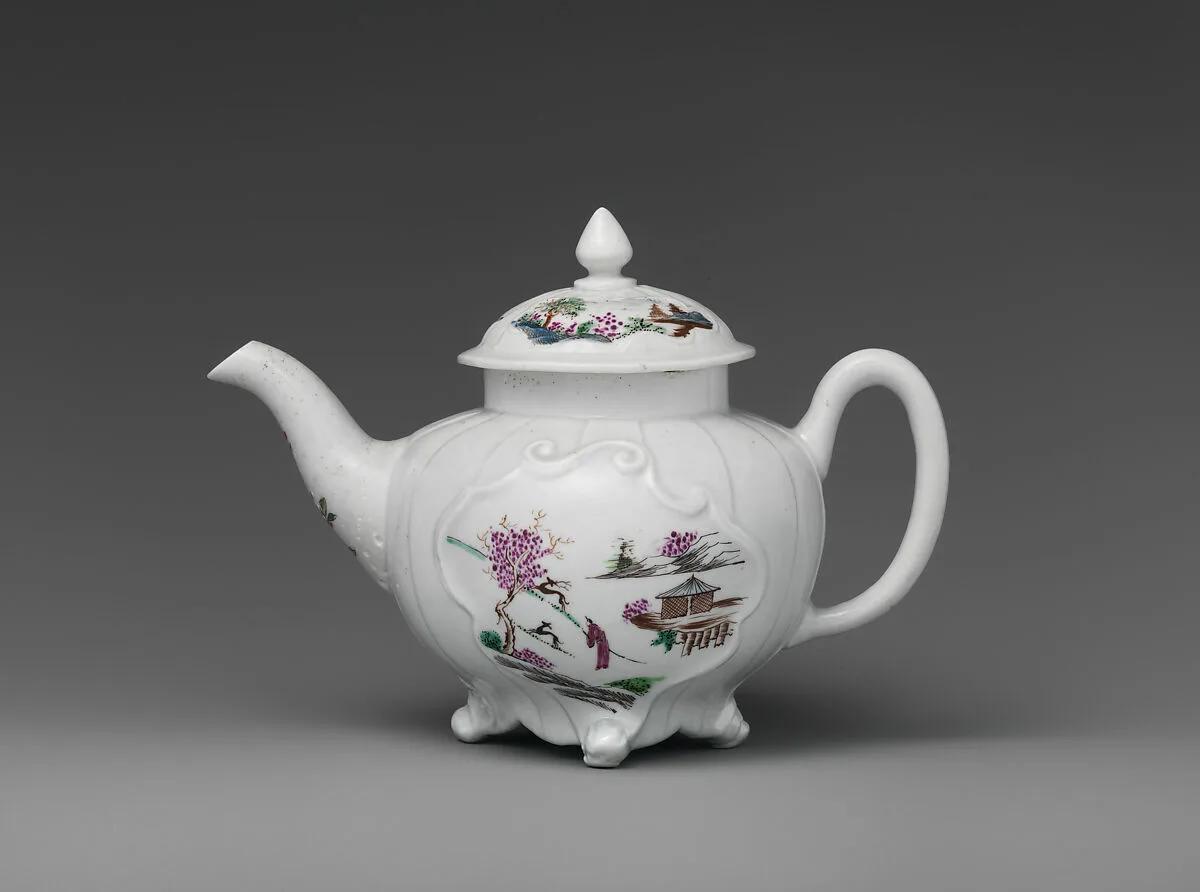 Teapot — Worcester factory