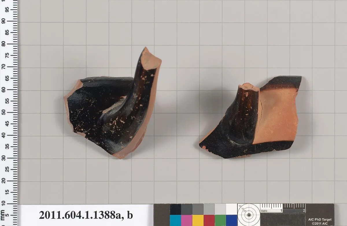 Terracotta fragments of kylikes (drinking cups) — Unknown