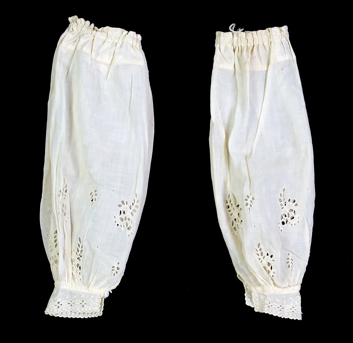 Undersleeves — Unknown