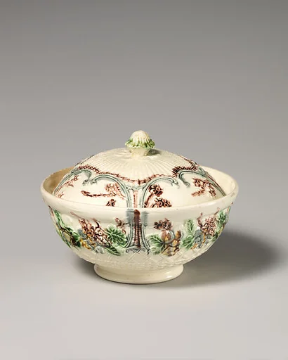 Sugar bowl