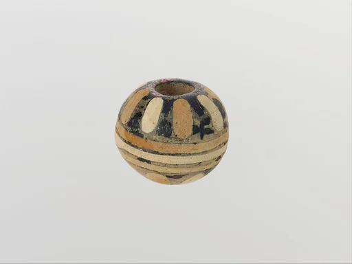 Glass bead