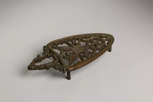 Trivet