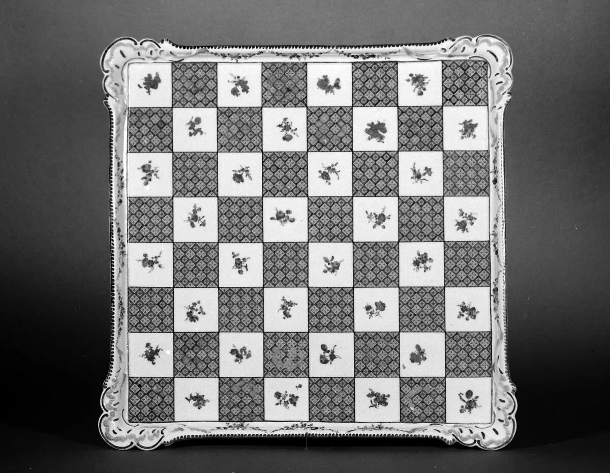 Chessboard — Meissen Manufactory
