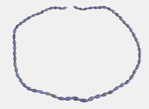 Hepy, String of beads