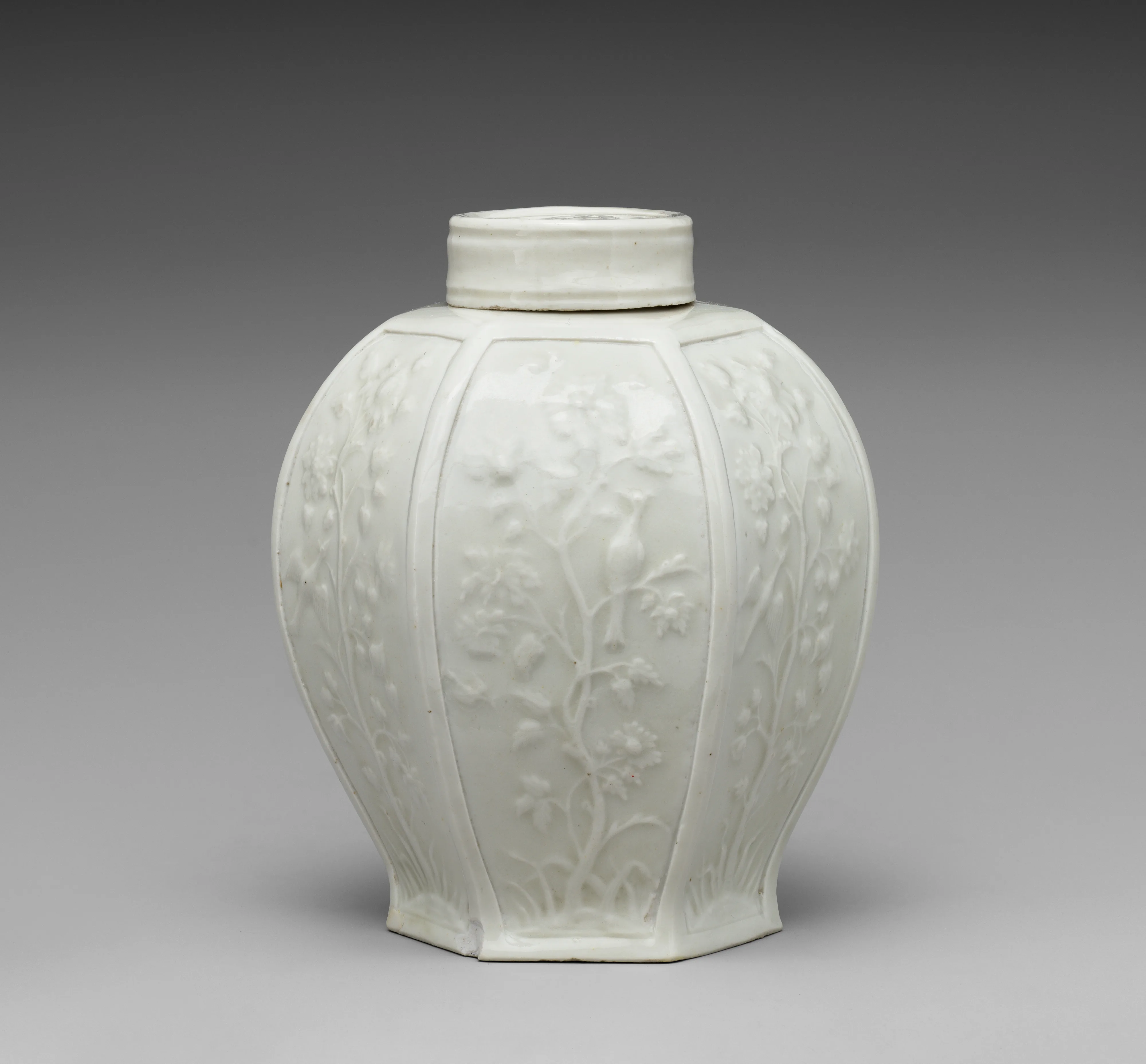 Tea caddy — Meissen Manufactory