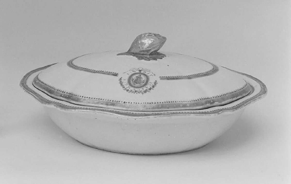 Vegetable dish with cover — Unknown