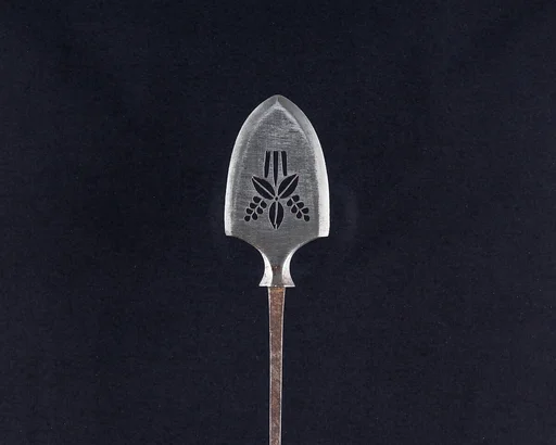 Arrowhead (<i>Yanone</i>)