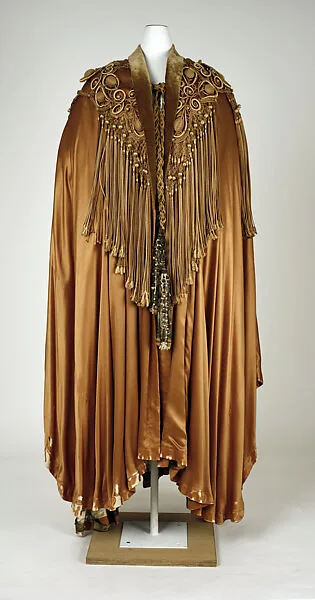 Cloak — Madeleine Laferrière
