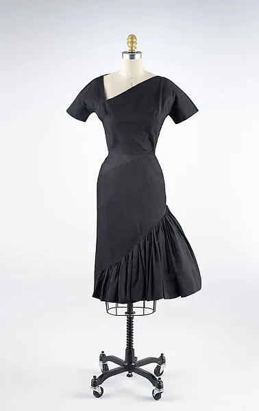 Dress — Madame Grès (Germaine Émilie Krebs)