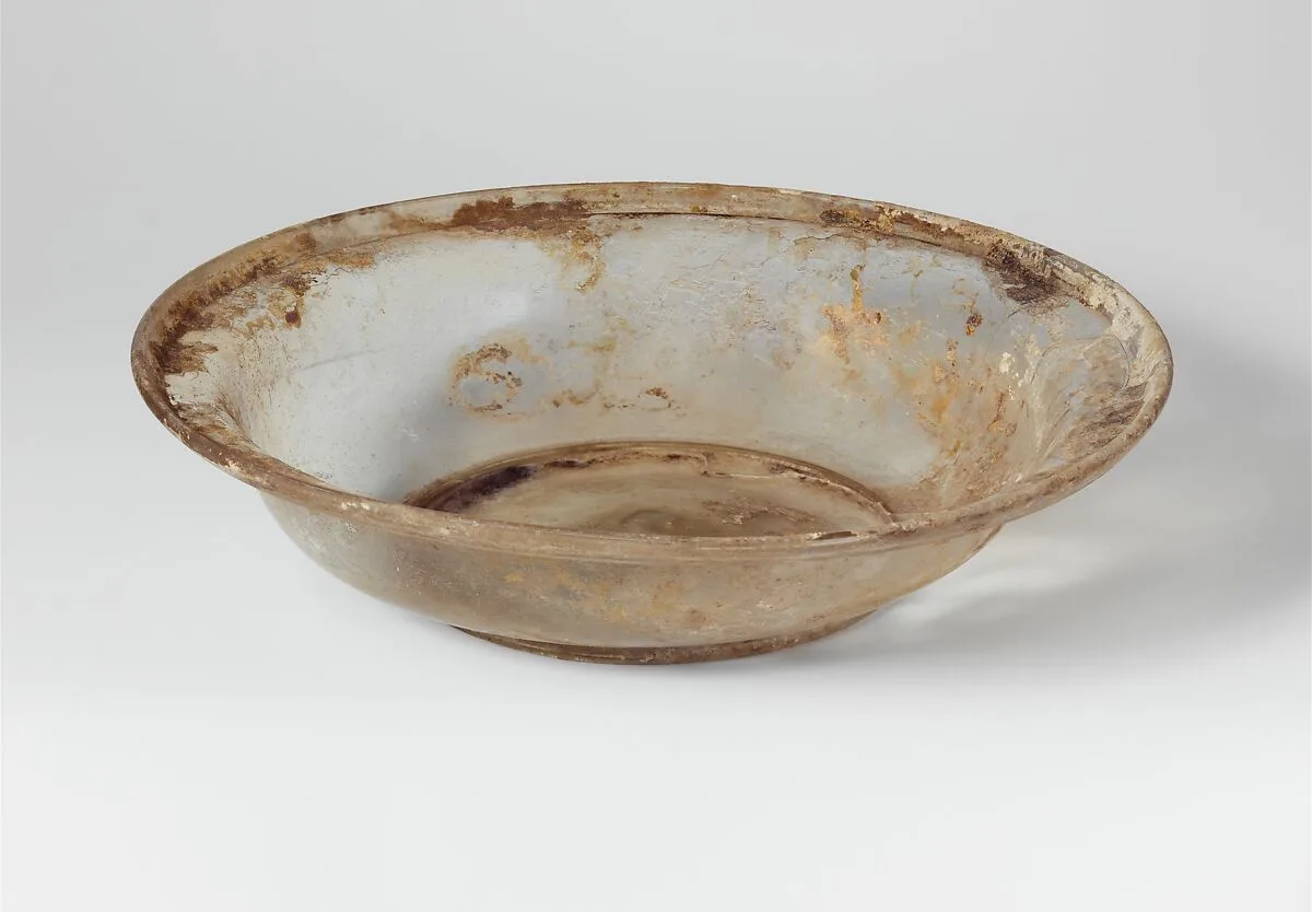 Glass dish — Unknown