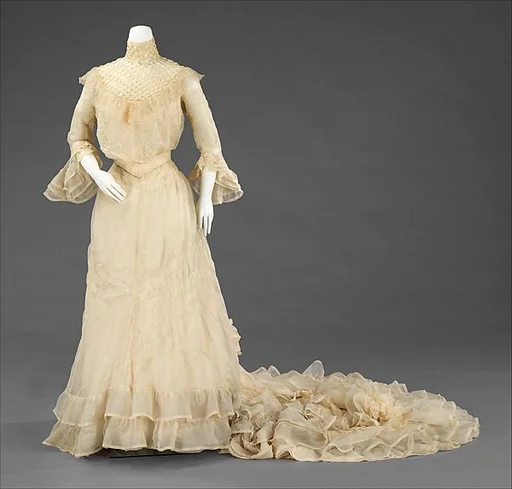 Wedding dress