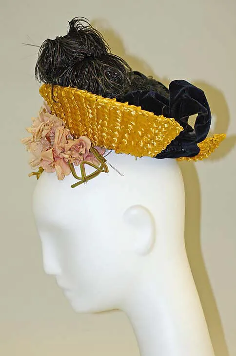 Hat — Unknown
