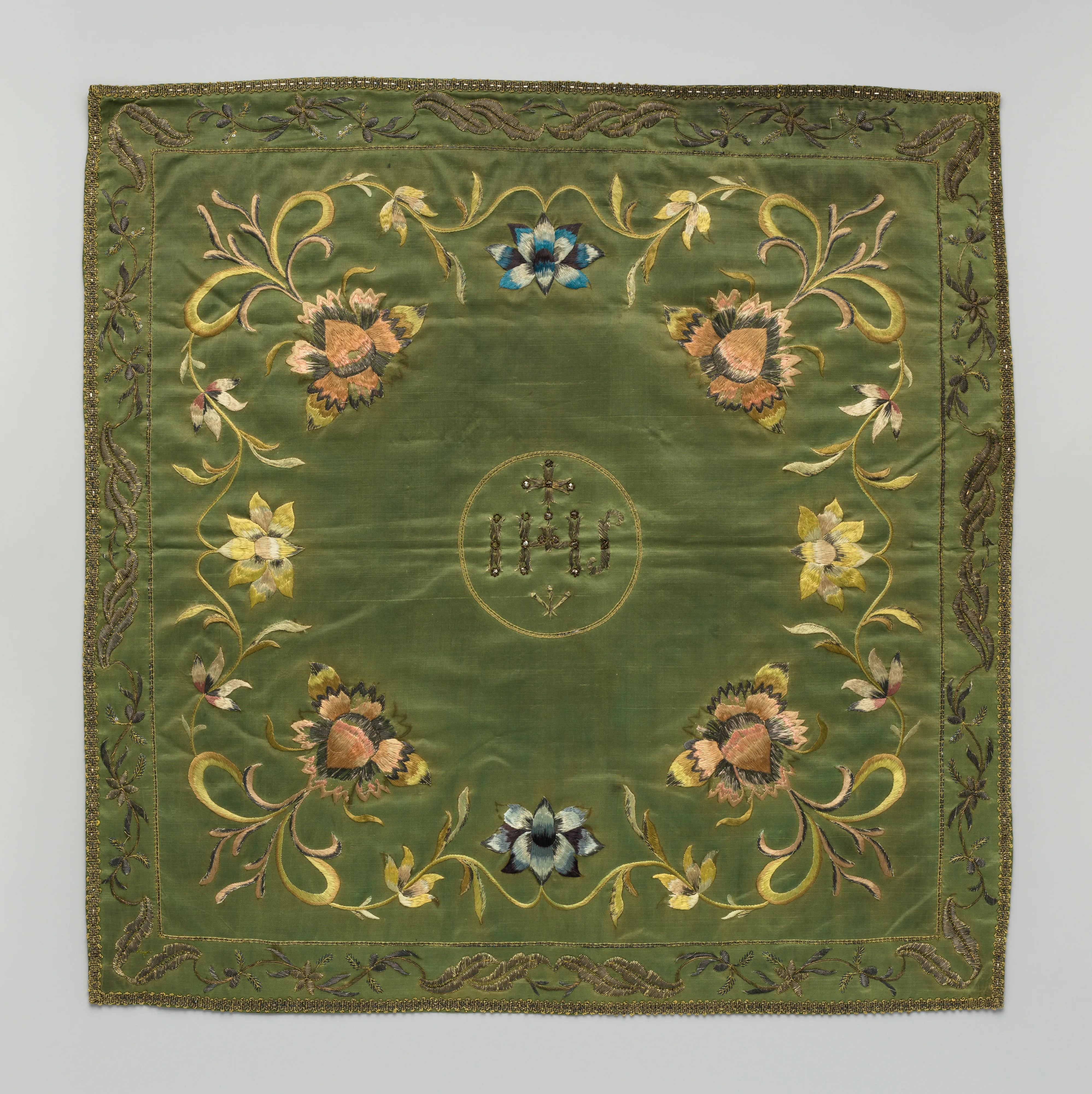 Chalice veil — Unknown