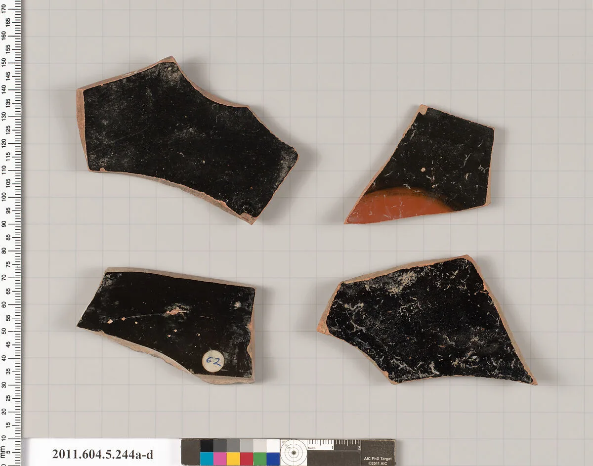 Terracotta fragments of kylikes (drinking cups) — Unknown