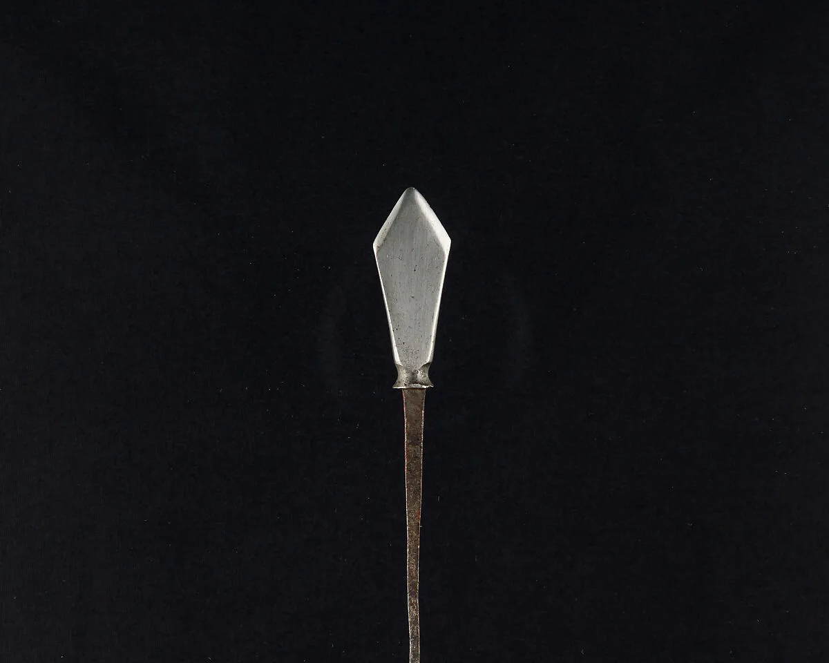 Arrowhead (<i>Yanone</i>) — Unknown
