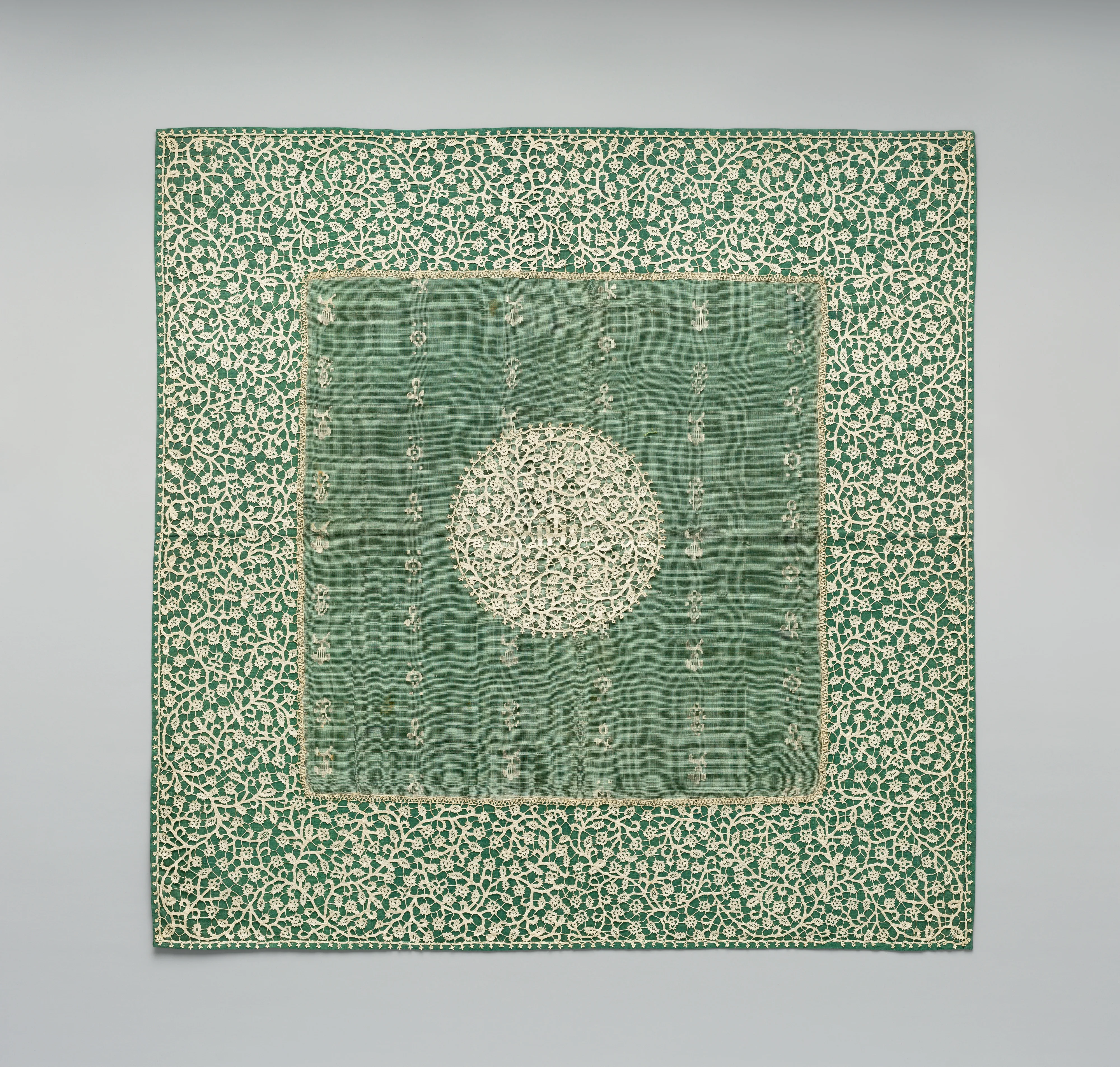 Chalice veil — Unknown