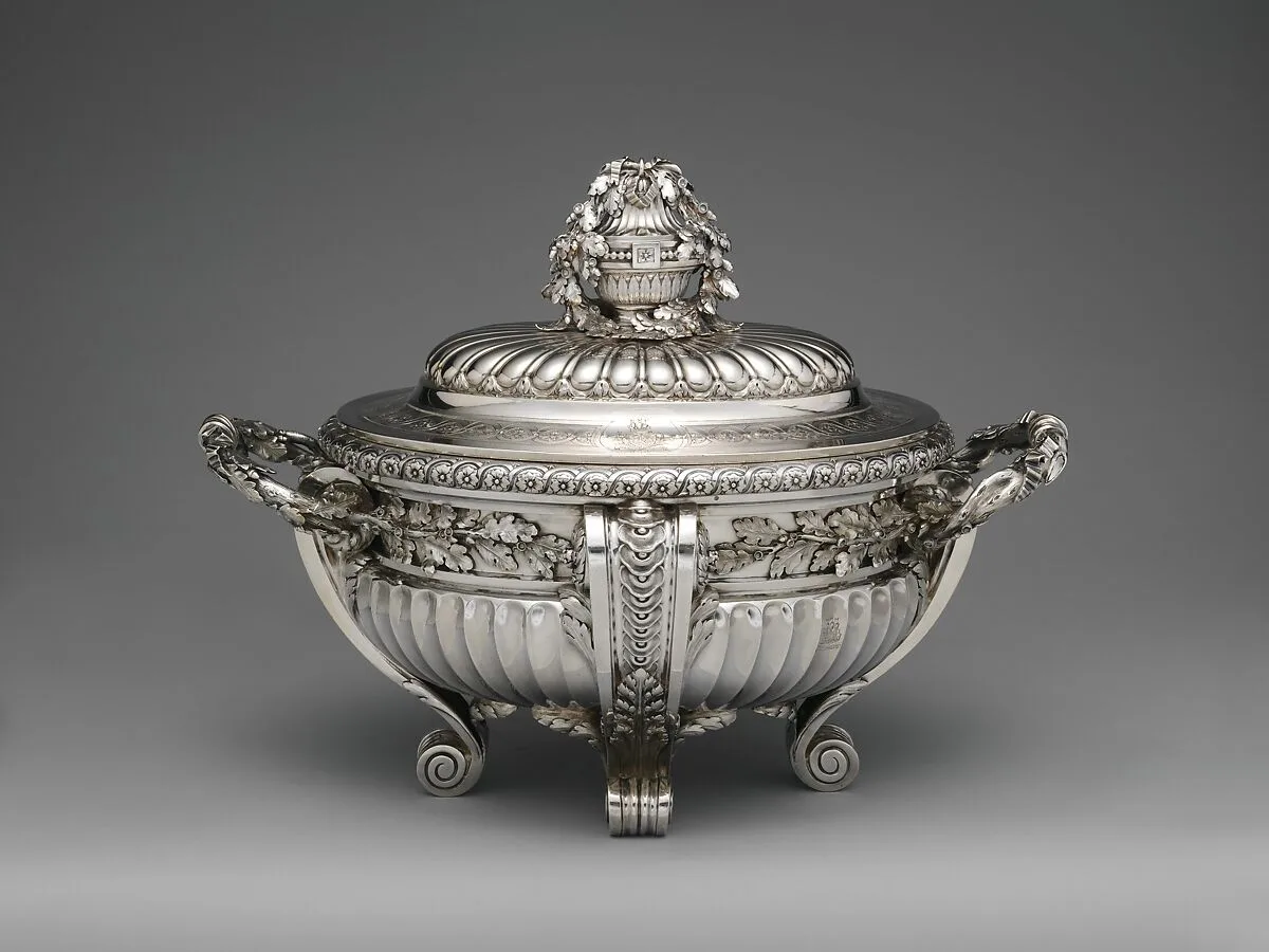 Tureen with cover and liner — Jacques-Nicolas Roettiers