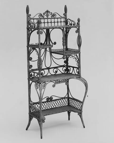 Étagère — Heywood Brothers and Wakefield Company