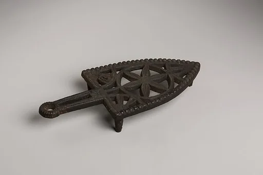 Trivet
