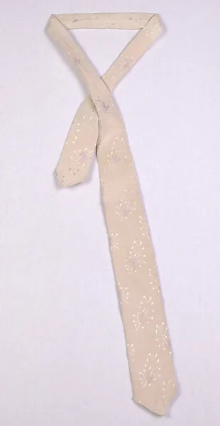 Evening cravat — Paris Manufacturing Company