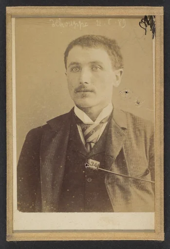 Schouppe. Placide. (dit Ricken, Franz). 31 ans, né à Dickenvenne (Belgique). Mécanicien. Vol.