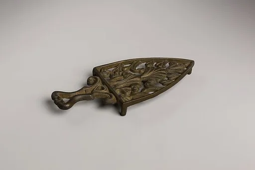 Trivet