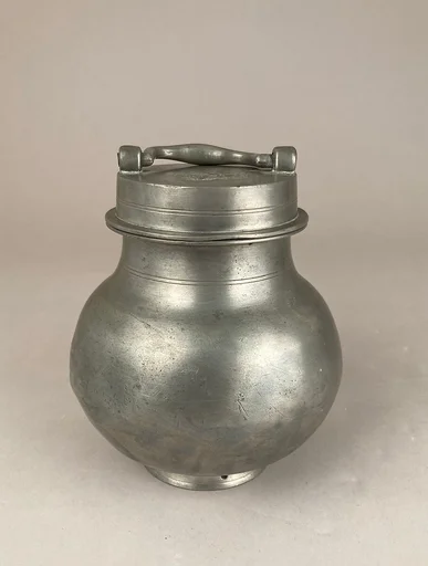 Jug with insetting and outside cover