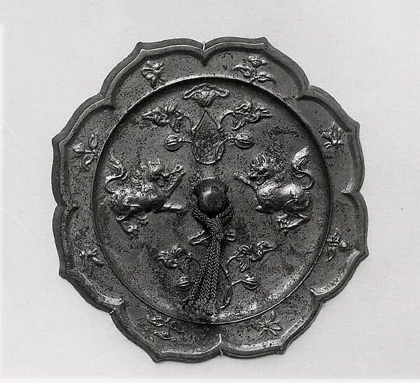 唐 雙獅花枝紋銅鏡|Mirror with lions and flowers — Unknown