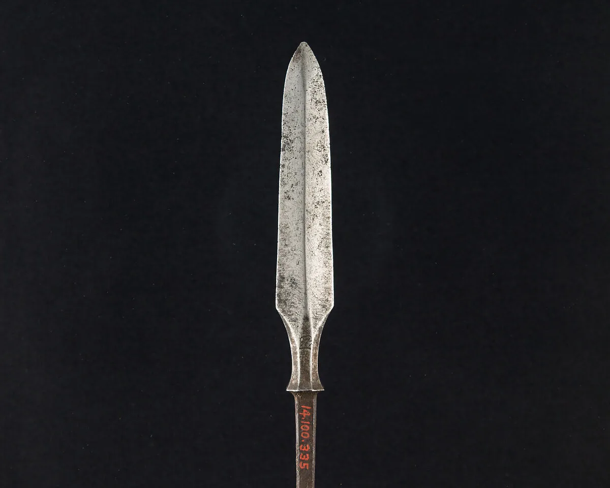 Arrowhead (<i>Yanone</i>) — Unknown