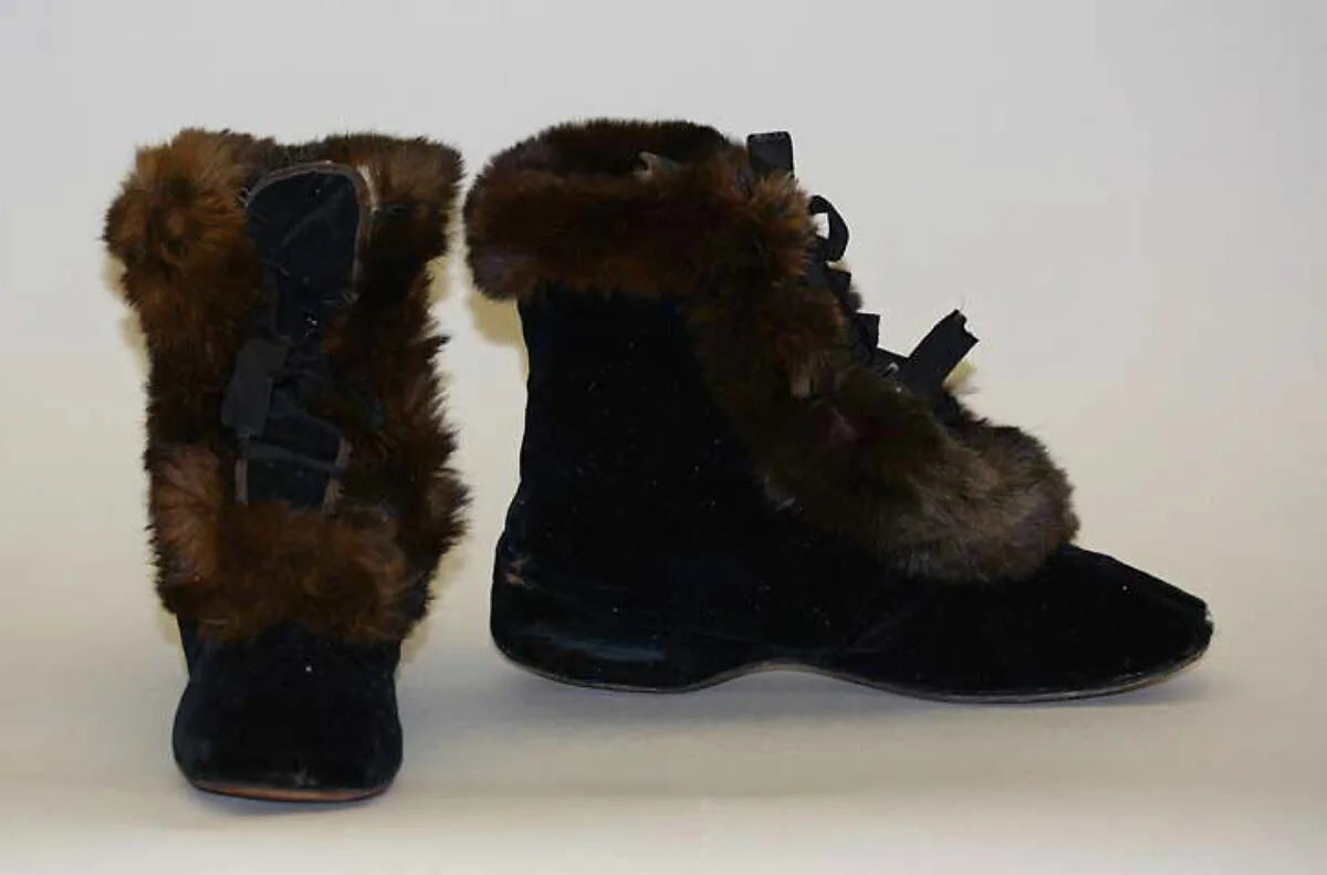 Overboots — Unknown