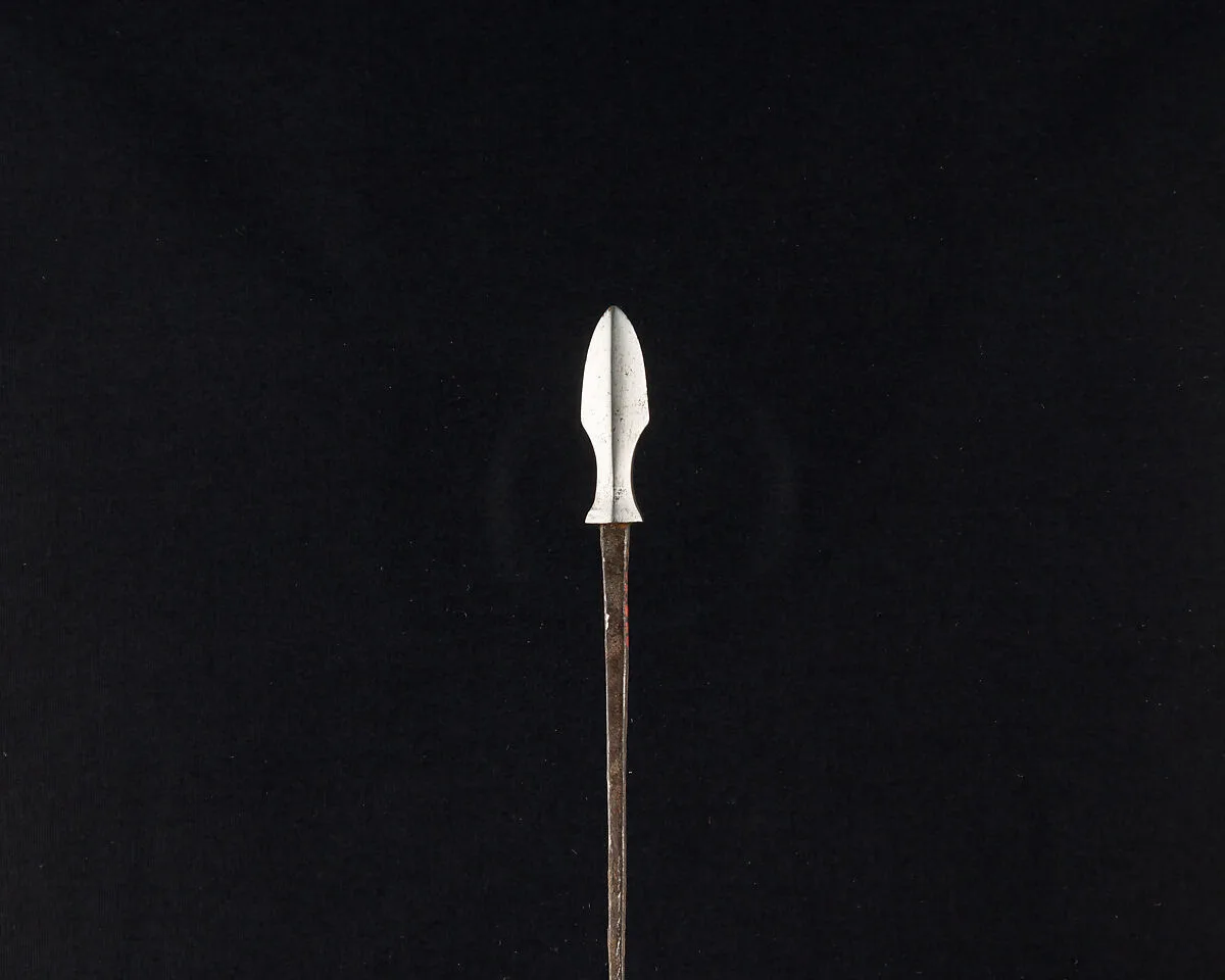 Arrowhead (<i>Yanone</i>) — Unknown