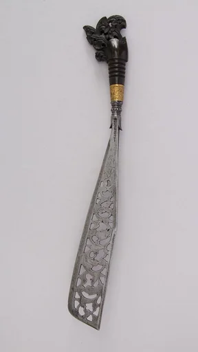 Knife