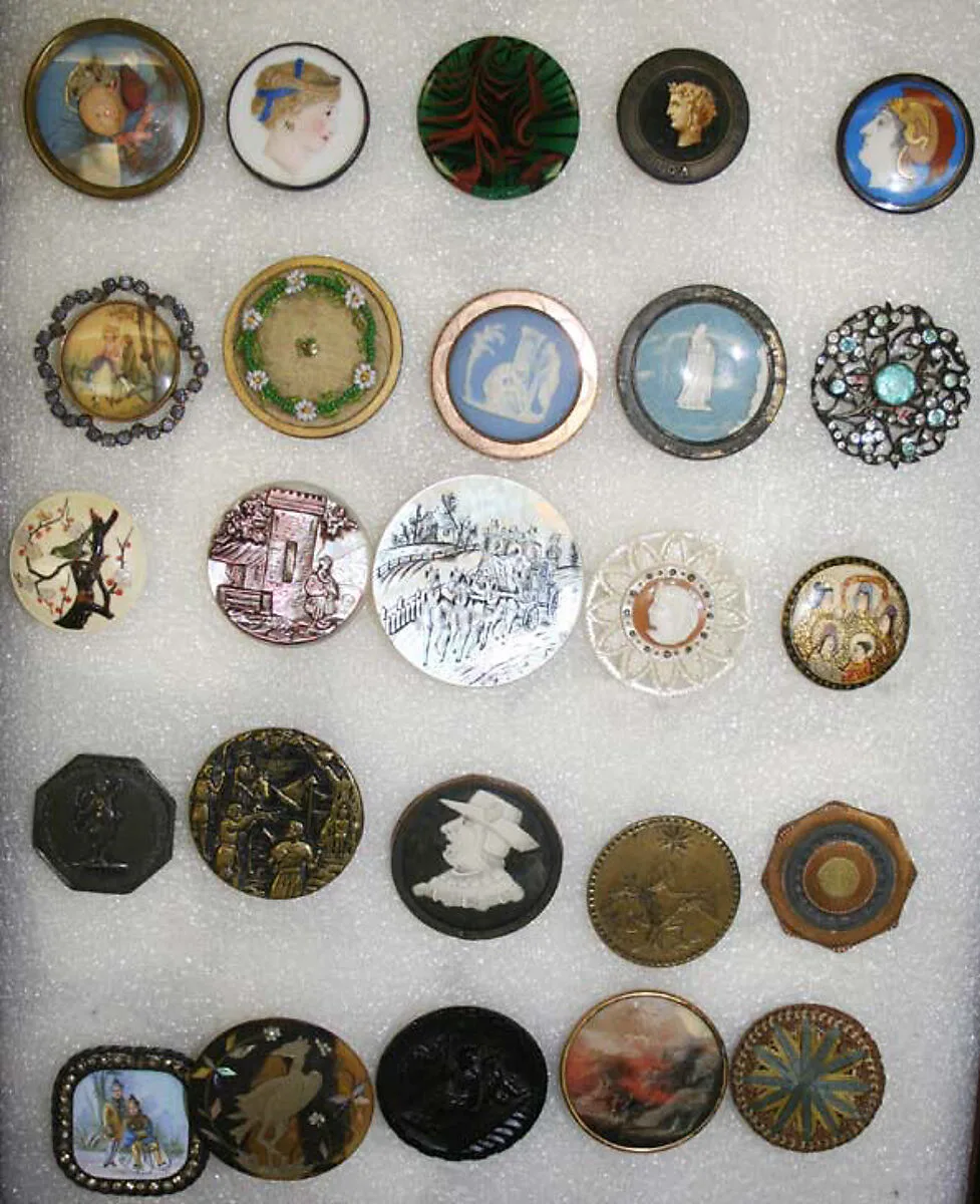 Button — Unknown