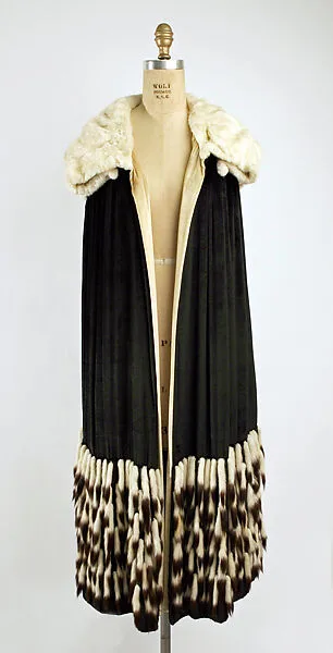 Evening cape — H. Jaeckal & Sons